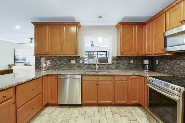 Hunt Club Colony, 6 SE Turtle Creek Dr, Tequesta, Florida 33469, image 1