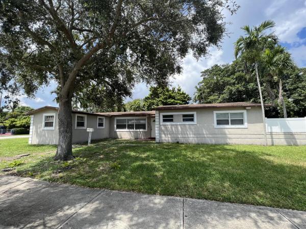 Ives Estates Residential, 1231 North Dr, Ives Estates, Florida 33179, image 1