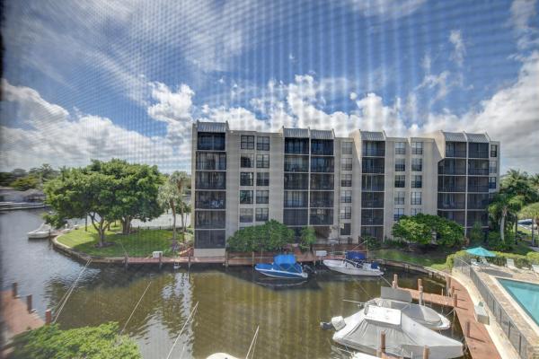 Boca Bayou, 20 Royal Palm Way #4040, Boca Raton, Florida 33432, image 3