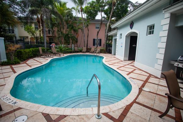 Heritage Club, 1023 W Heritage Club Cir, Delray Beach, Florida 33483, image 2