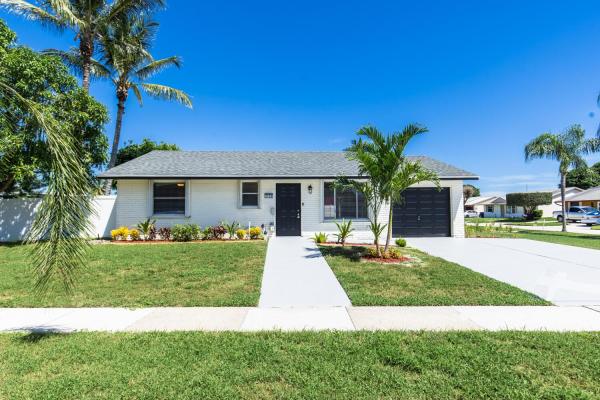 National Village, 2100 W 23rd St, Riviera Beach, Florida 33404, image 1