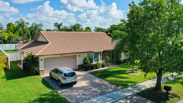 Springs Gateway, 7661 NW 23rd St, Margate, Florida 33063, image 1