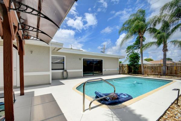 Lake Boynton Estates, 800 SW 1st Ct, Boynton Beach, Florida 33426, image 3