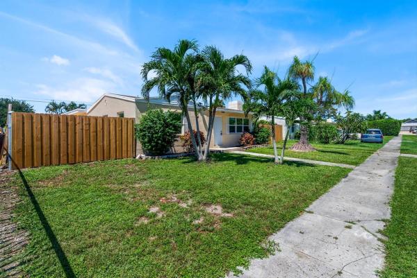 Golfview Heights, 2325 Lark Ln, West Palm Beach, Florida 33409, image 3