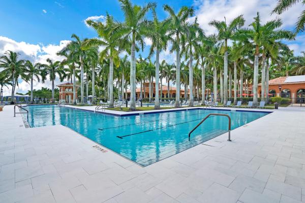 Buena Vida, 9457 Via Elegante, Wellington, Florida 33411, image 2