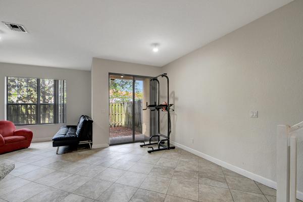 Charleston Commons, 4315 Brewster Ln, West Palm Beach, Florida 33417, image 1
