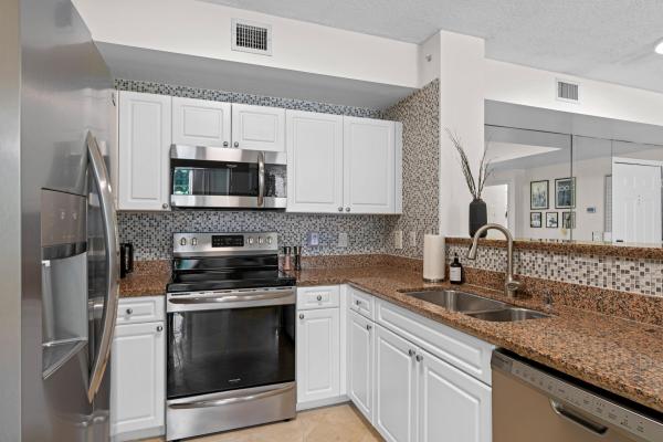Garden Residences At CityPlace, 580 S Sapodilla Ave #108, West Palm Beach, Florida 33401, image 2