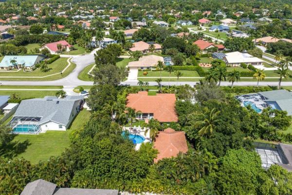 Meadow Wood Of The Landings At Wellington, 15590 Rolling Meadows Cir, Wellington, Florida 33414, image 1