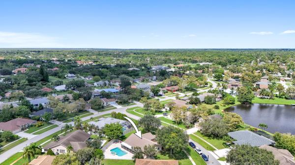 Sugar Pond Manor, 14120 Tecoma Dr, Wellington, Florida 33414, image 1