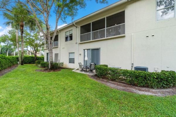 The Shores At Wellington, 12574 Shoreline Dr, Wellington, Florida 33414, image 1