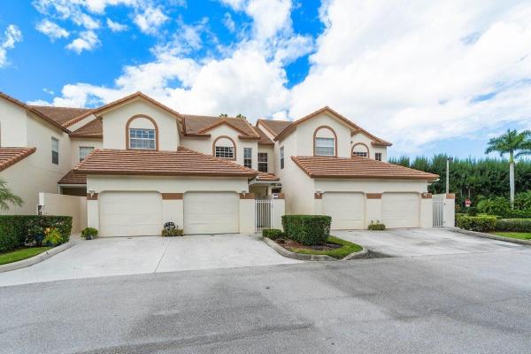 The Shores At Wellington, 12574 Shoreline Dr, Wellington, Florida 33414, image 3