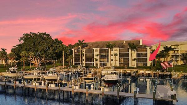 Bay Colony, 521 Bay Colony Dr N, Juno Beach, Florida 33408, image 1