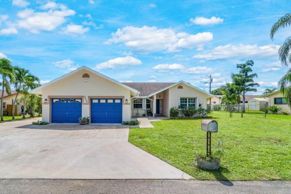 Lanair Park, 2532 Sundown Ln, Lantana, Florida 33462, image 1