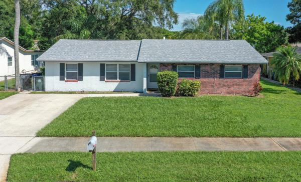 Pinecrest Estates, 3208 Jersey Ct, Fort Pierce, Florida 34947, image 1