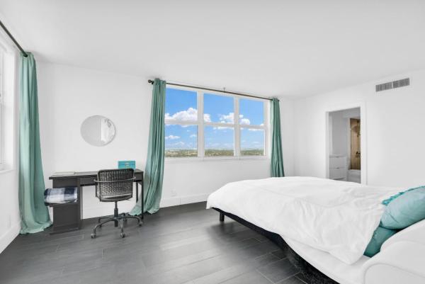 The Claridge, 1340 S Ocean Blvd #PH-8, Pompano Beach, Florida 33062, image 1