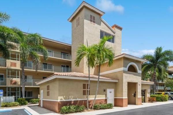 Coral Cove At Coral Lakes, 5749 Gemstone Ct #401, Boynton Beach, Florida 33437, image 1