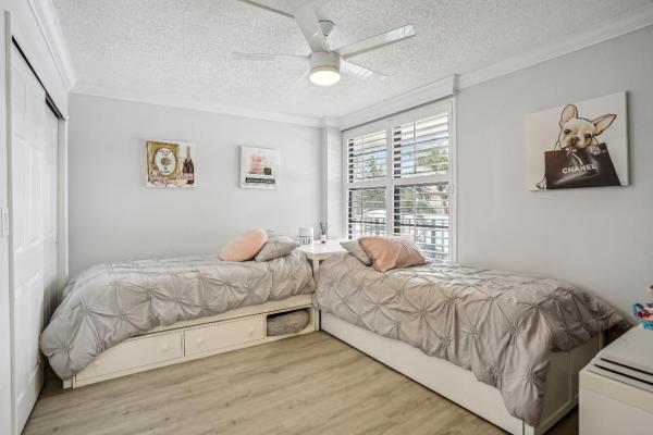 Boca Bayou, 22 Royal Palm Way #2050, Boca Raton, Florida 33432, image 2