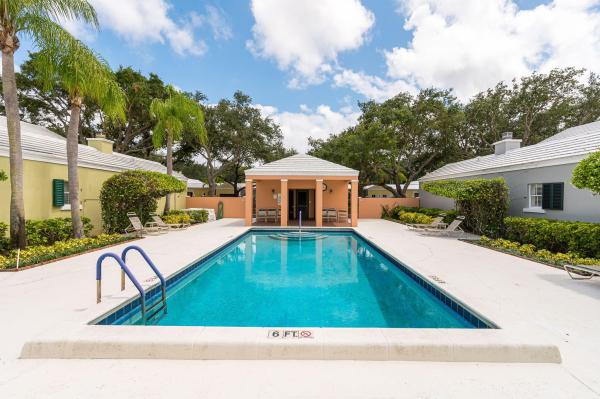 Charleston Place, 5900 Michaux St, Boca Raton, Florida 33433, image 2