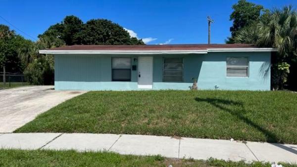 Federal Gardens, 1340 Avenue R, Riviera Beach, Florida 33404, image 1