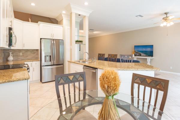 Barefoot Cove Townhomes, 147 Barefoot Cv, Hypoluxo, Florida 33462, image 2