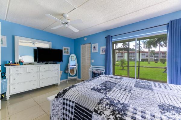 Regal Palms, 3400 Springdale Blvd #112, Palm Springs, Florida 33461, image 2