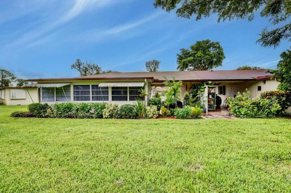 Country Manors, 532 Sandpiper Cir, Delray Beach, Florida 33445, image 1