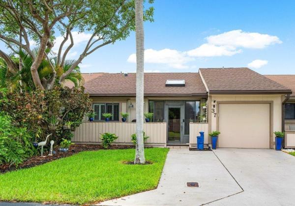 Boynton Lakes 3, 37 Winchmore Ln, Boynton Beach, Florida 33426, image 1