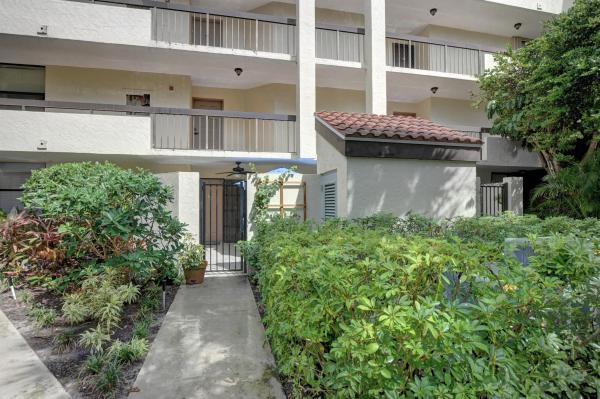 Lavers Resort & Racquet Club, 955 Egret Cir #104, Delray Beach, Florida 33444, image 1