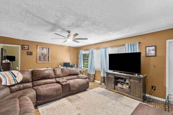 Pinewood, 1117 S 7th St, Fort Pierce, Florida 34950, image 3