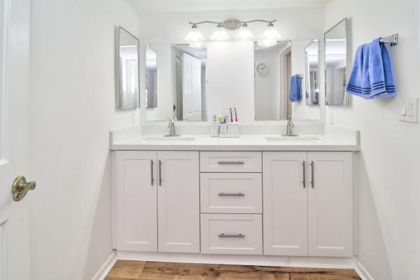 Lakeshore Village Of Meadowood, 3450 Twin Lakes Ter #105, Fort Pierce, Florida 34951, image 1
