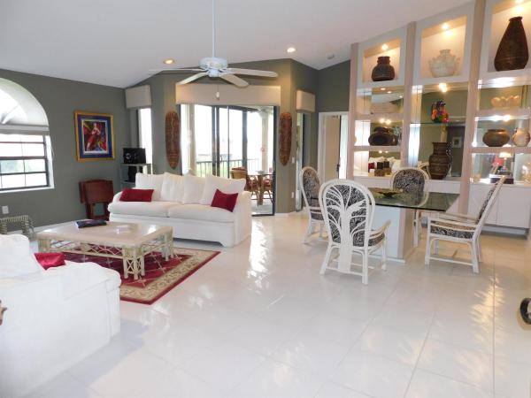 Carrara Village, 5251 Europa Dr #F, Boynton Beach, Florida 33437, image 1