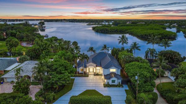 Cove Point, 9460 SE Point Ter, Jupiter, Florida 33469, image 1
