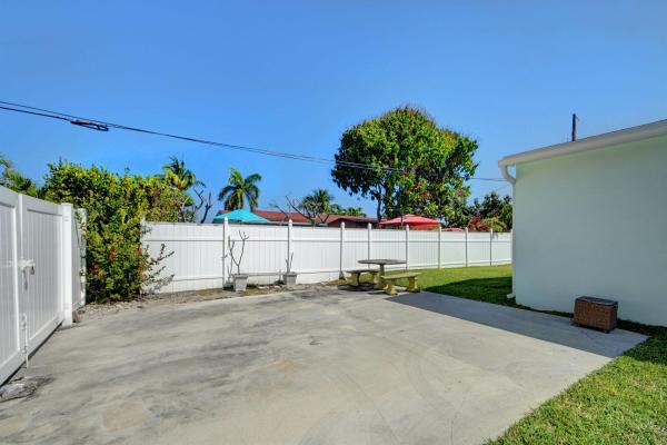 Homewood, 379 Laurie Rd, West Palm Beach, Florida 33405, image 1
