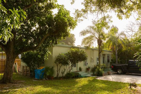 Lakewood Gardens, 3759 Lakewood Rd, Palm Springs, Florida 33461, image 3