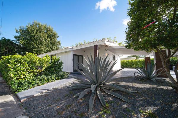 Treasure Island, 1540 N Treasure Dr, North Bay Village, Florida 33141, image 1