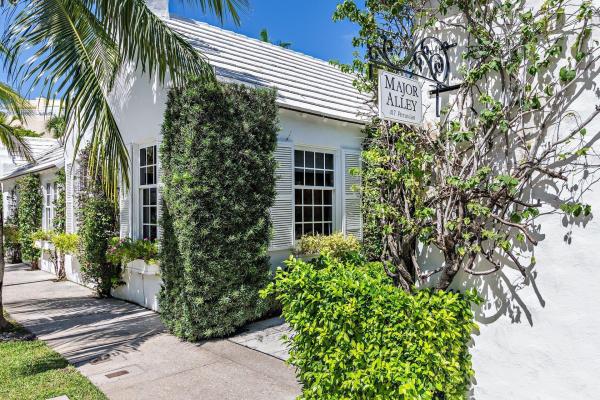 Royal Park, 417 Peruvian Ave #4, Palm Beach, Florida 33480, image 1