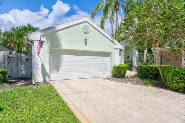 Bristol Club, 12 Commodore Pl, Palm Beach Gardens, Florida 33418, image 1