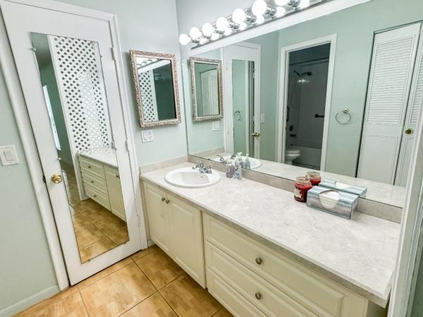 The Pines Of Delray, 1100 Boxwood Dr #201, Delray Beach, Florida 33445, image 3
