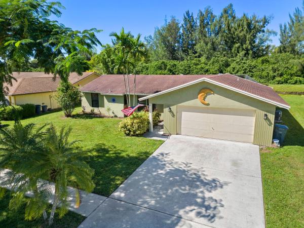 Le Chalet, 8363 Mildred Dr, Boynton Beach, Florida 33472, image 1