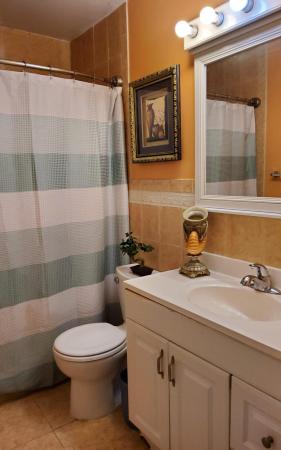 Cloister Pointe, 214 Sparrow Dr #4, Royal Palm Beach, Florida 33411, image 2