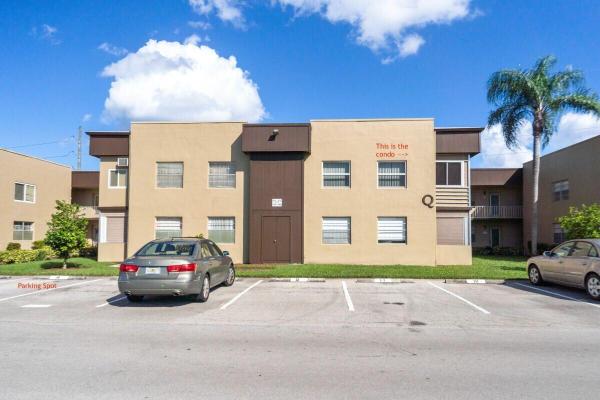 Burgundy At Kings Point, 812 Burgundy Q, Delray Beach, Florida 33484, image 1