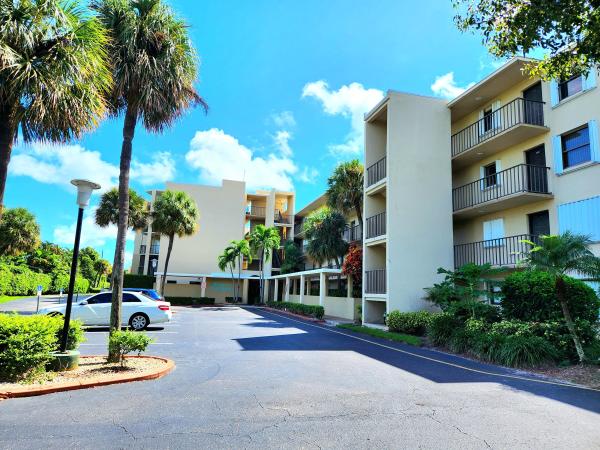 Hidden Harbour Of The Palm Beaches, 890 N Federal Hwy #104, Lantana, Florida 33462, image 1