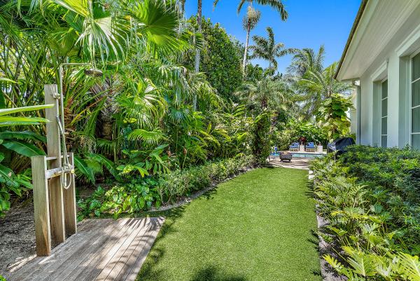 El Encanto, 271 La Puerta Way, Palm Beach, Florida 33480, image 1
