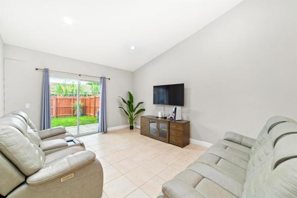 Maple Run, 7435 NW 33rd St, Lauderhill, Florida 33319, image 1