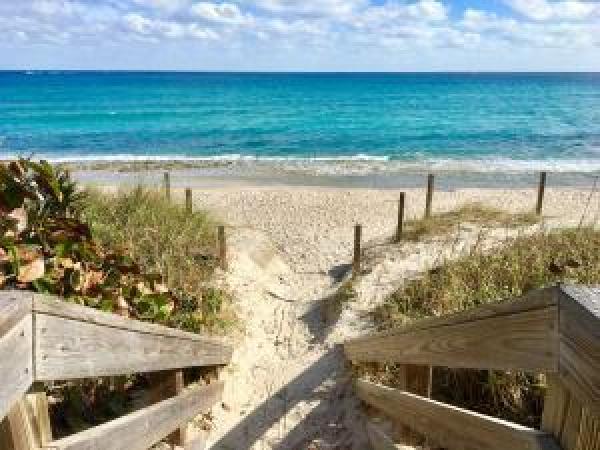 Tropicana Gardens, 4001 S Ocean Blvd #307, South Palm Beach, Florida 33480, image 1