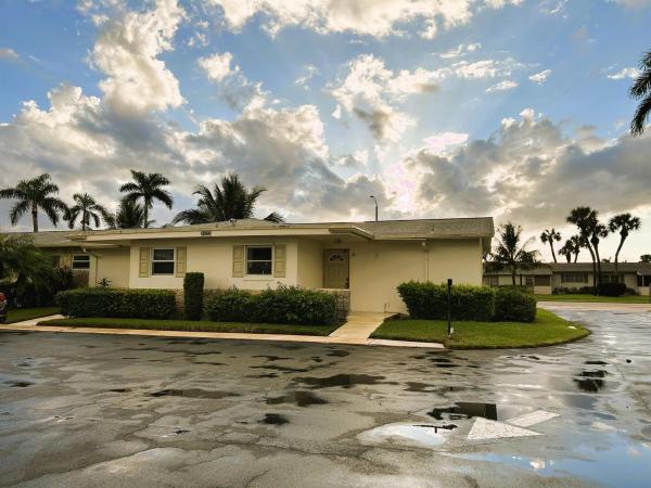 Crosley At Cresthaven Villas, 2844 Crosley Dr #A, West Palm Beach, Florida 33415, image 1