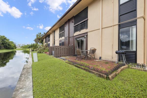 Forest Hill Villas Garden, 5983 Forest Hill Blvd #103, West Palm Beach, Florida 33415, image 1