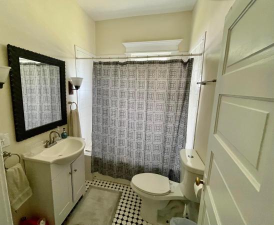 Edgartown, 655 N 2nd St, Fort Pierce, Florida 34950, image 1