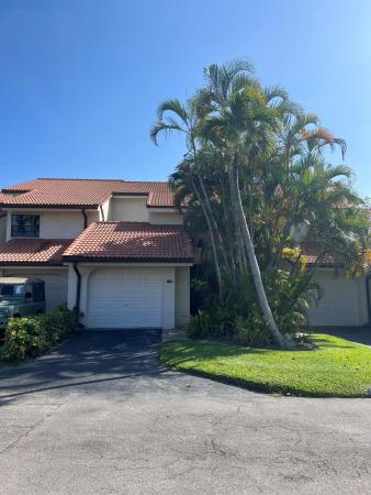 Vista Del Lago, 1800 Embassy Dr Dr #114, West Palm Beach, Florida 33401, image 1