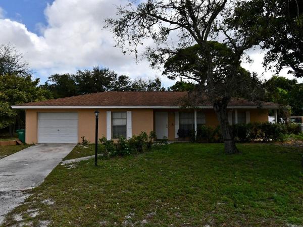 San Lucie Plaza, 2708 Navajo Ave, Fort Pierce, Florida 34946, image 1